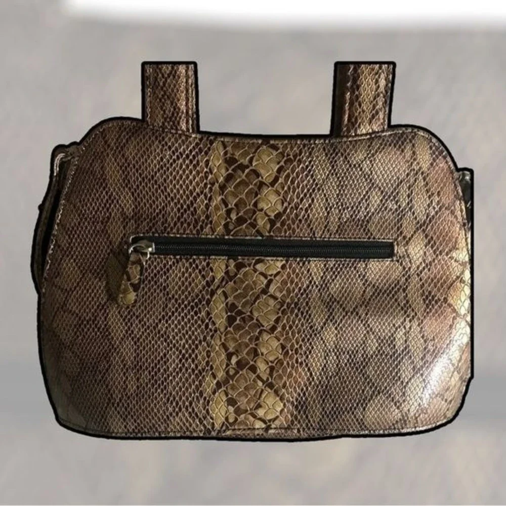 N/A leather snake